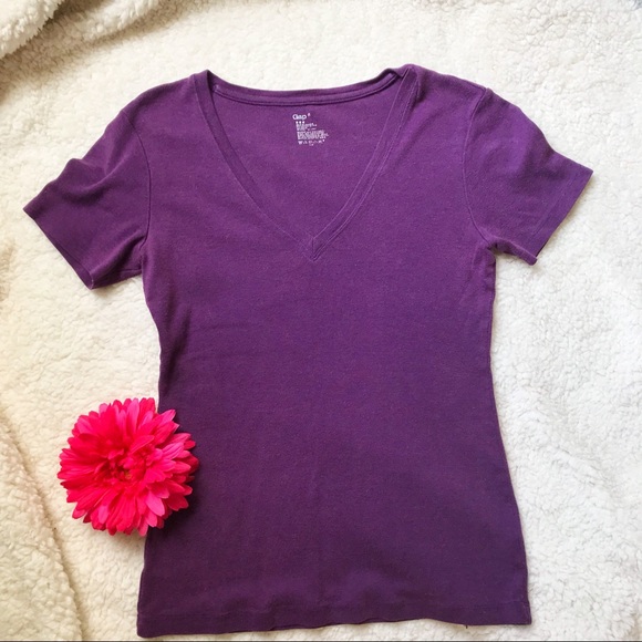 Gap Modern V-Neck Jersey Knit T-Shirt - Picture 7 of 8